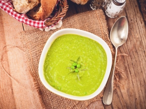 Крем-суп из зеленого горошка и фенхеля